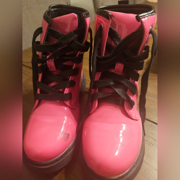 Pink boots - Picture 5 of 6